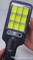 Luminária Solar SmartPower | Economia Inteligente e Segurança para Seu Espaço